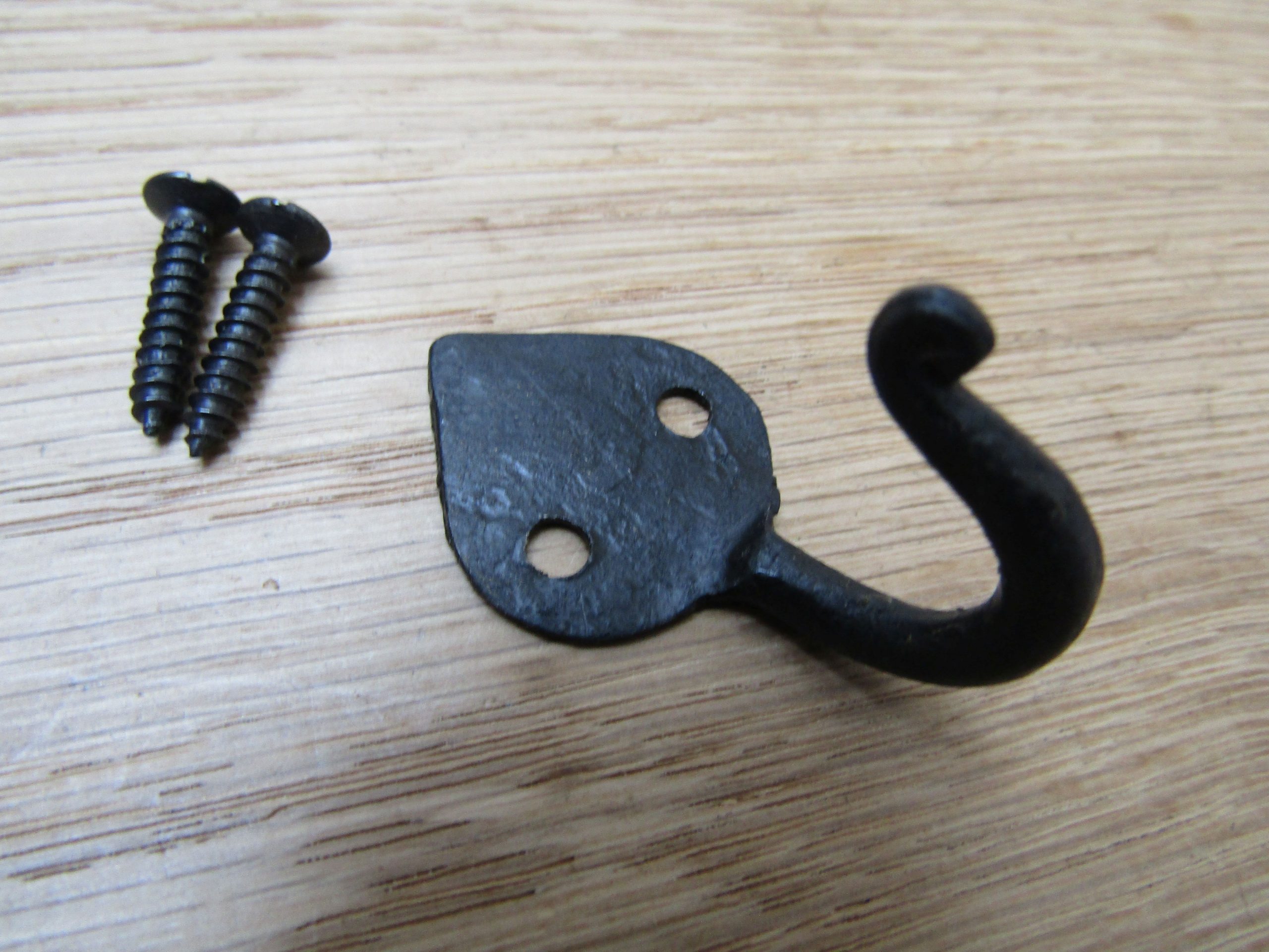 Hand Forged Leaf End 40mm Hook Black Wax