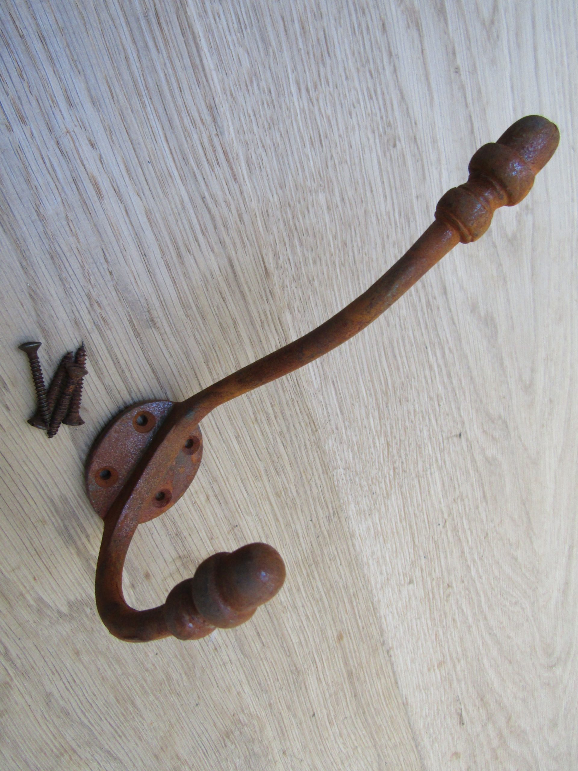 Pack Of 5 Large Acorn Tip Coat Hooks Rust