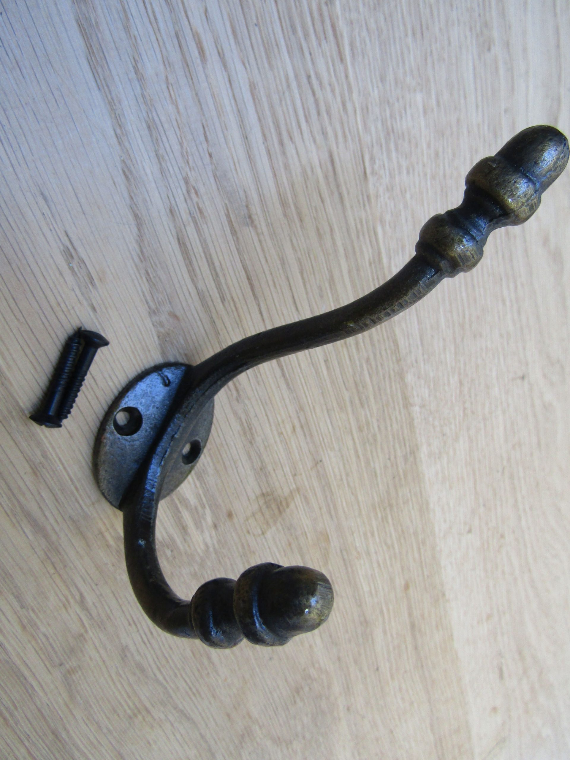 Pack Of 5 Small Acorn Tip Coat Hooks Antique Brass