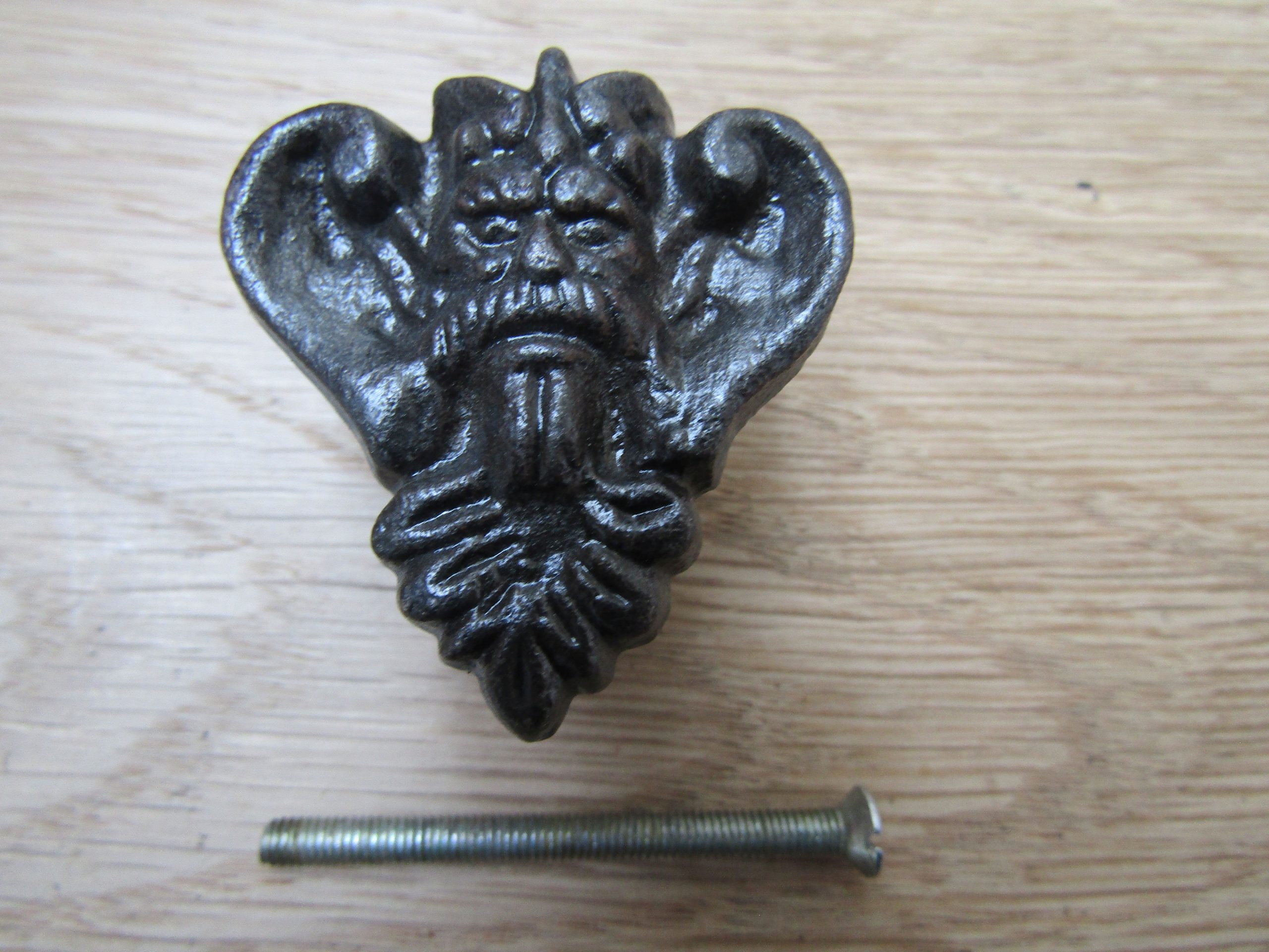 King Head Cabinet Knob