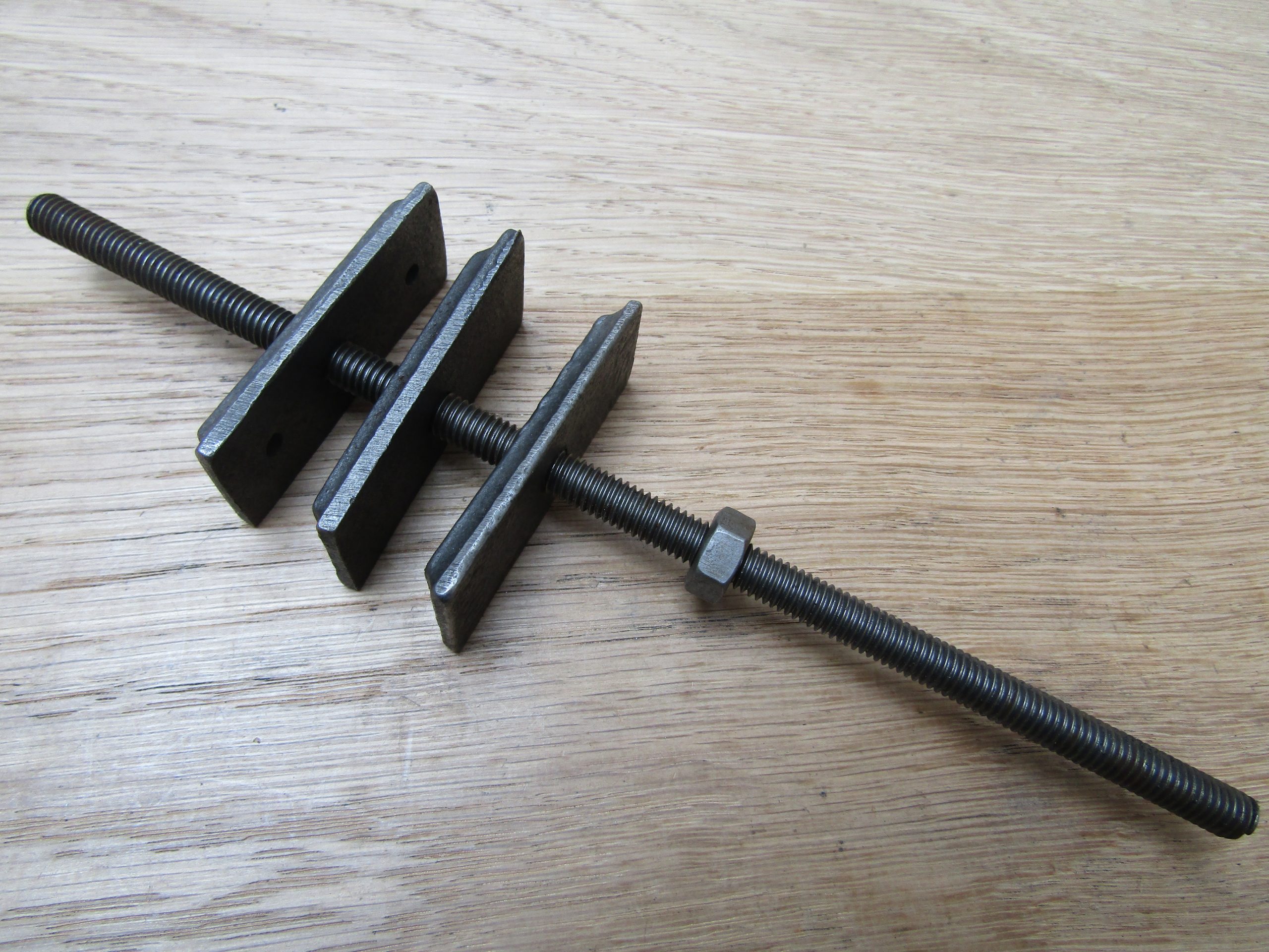 8" Radiator Wall Stay