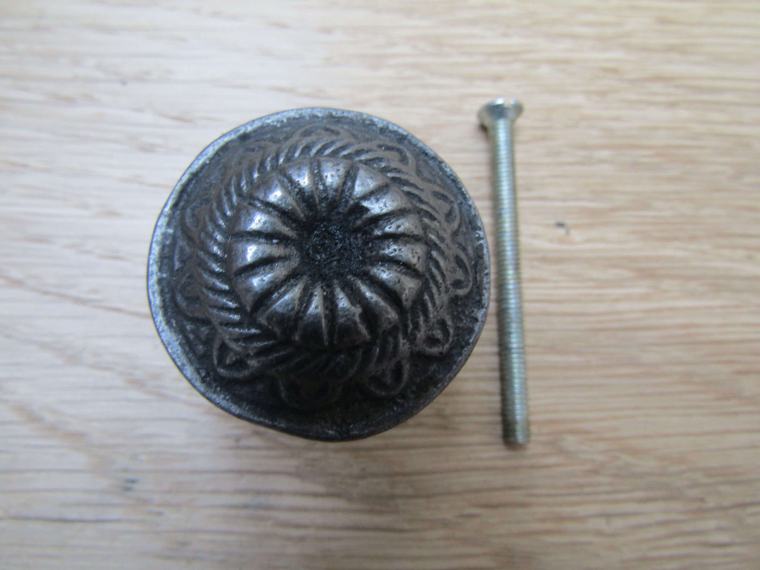 Round Decorative Cabinet Knob