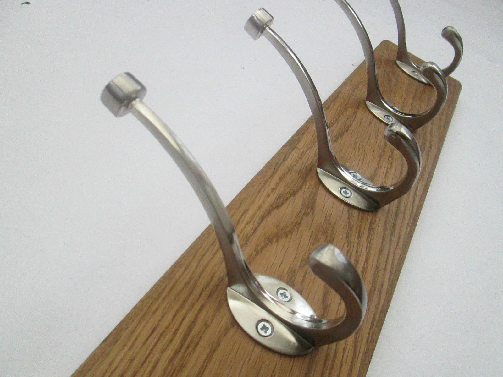 Satin Nickel Flat Tip 10 Hook Coat Rail 108cm