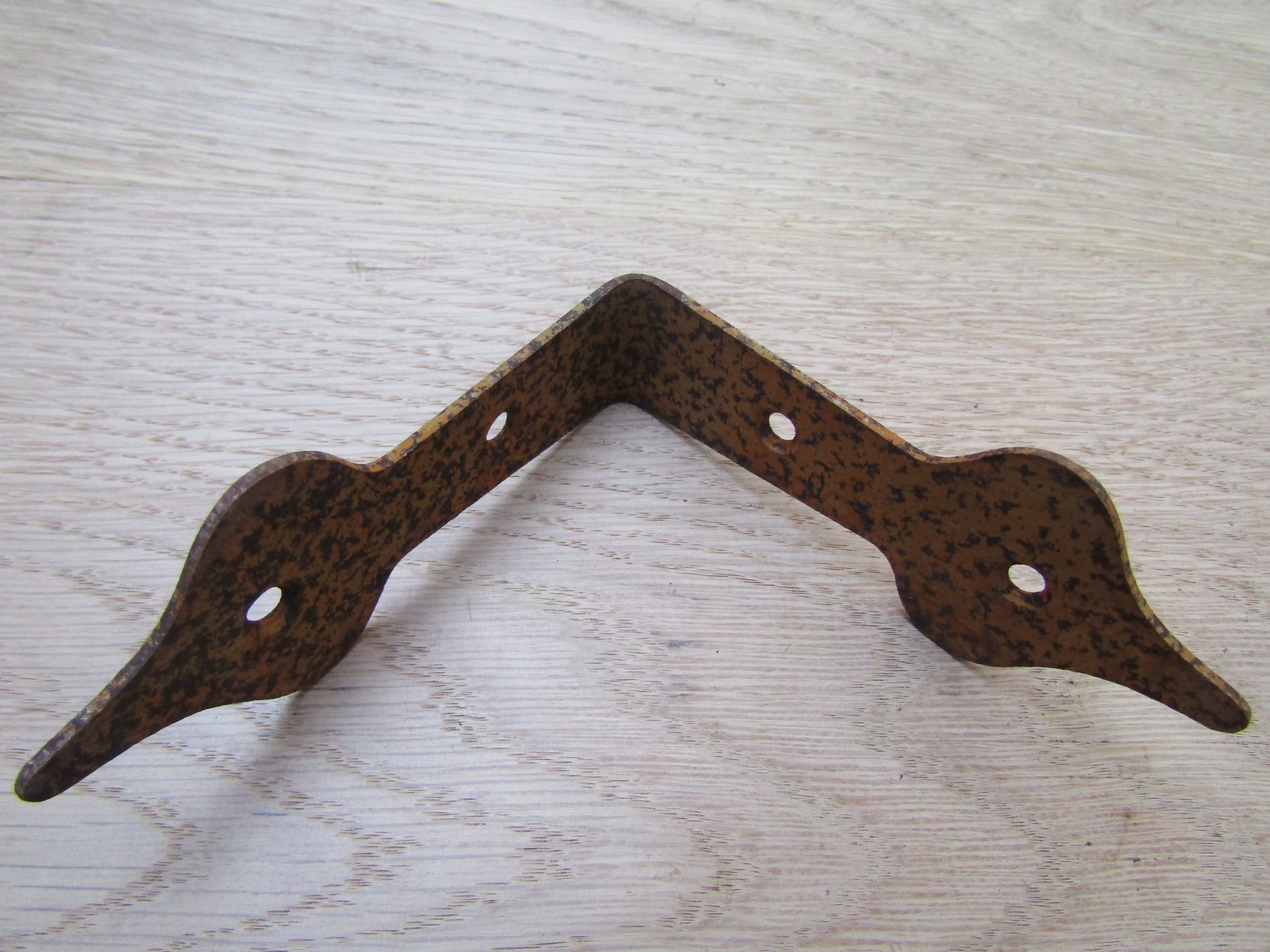 Pack Of 2 Spear Head Corner Brace Rust