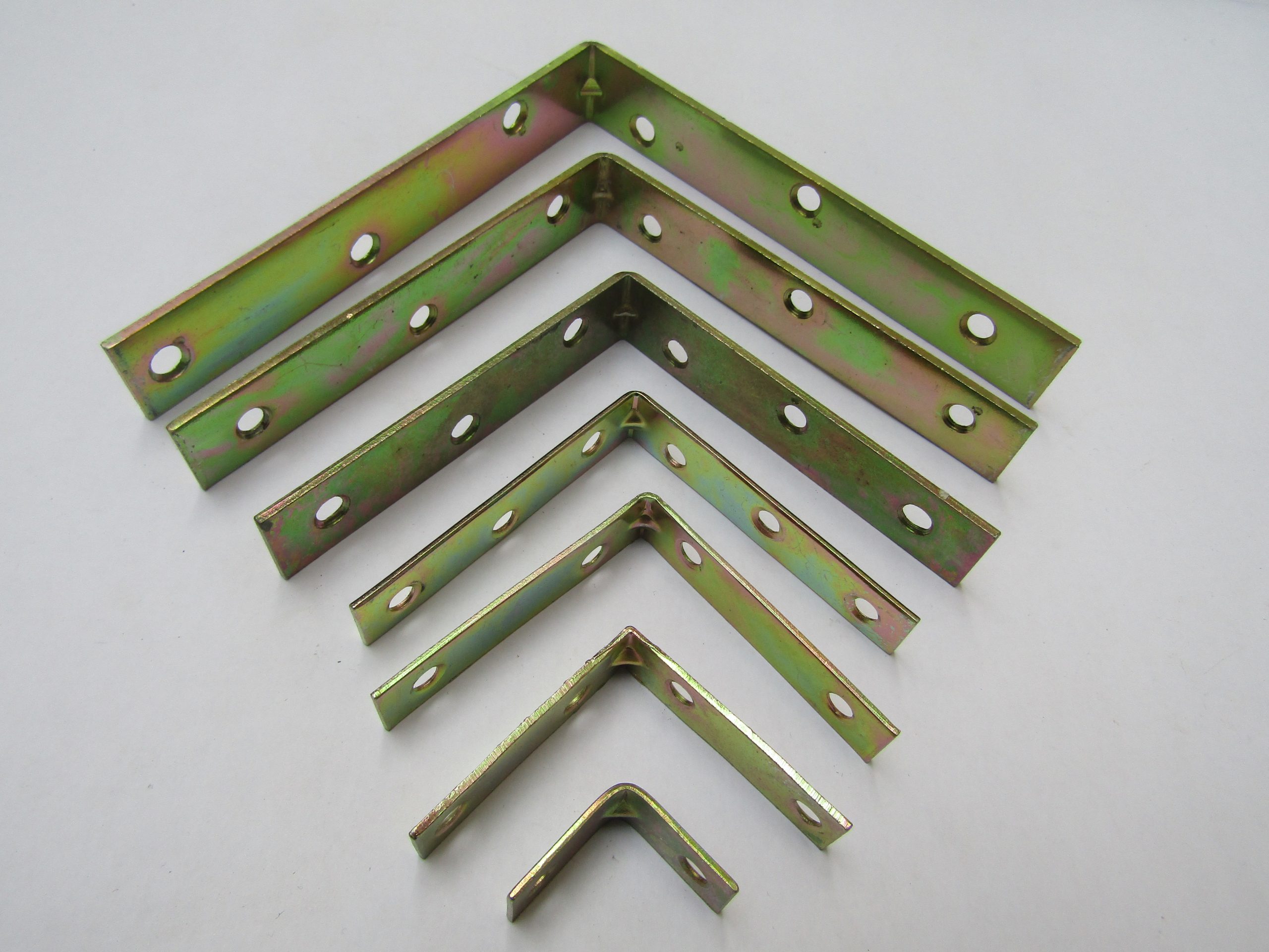 Pack Of 4 Yellow Passivated Corner Braces 2"